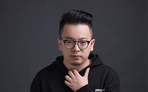 王加飛